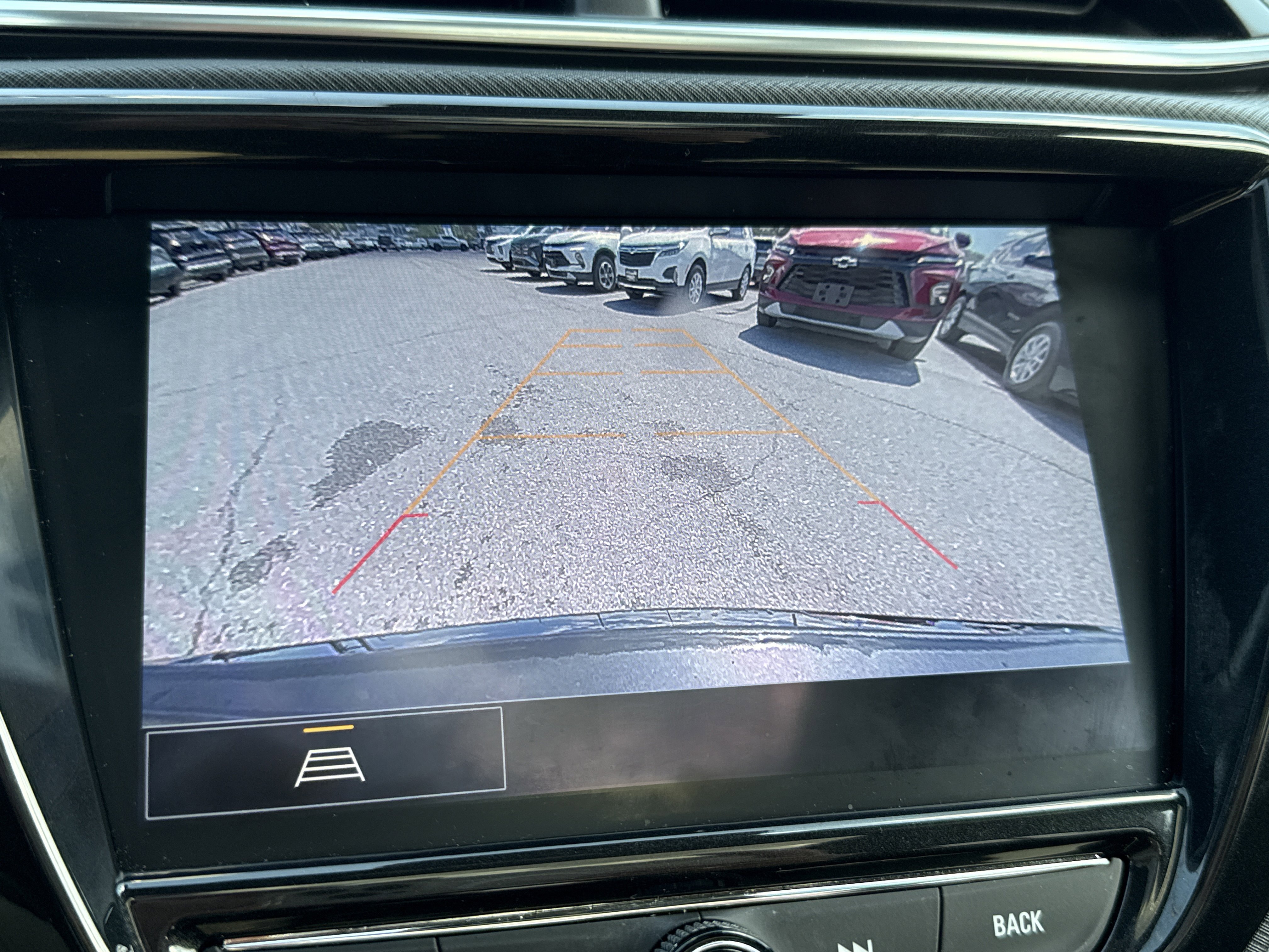 Used 2023 Chevrolet TrailBlazer ACTIV w/ Sun and Liftgate Package FWD image 22