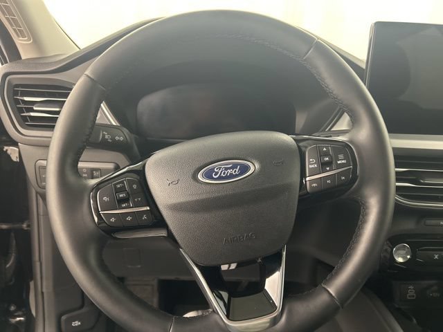 Used 2025 Ford Escape Platinum AWD/4WD image 11