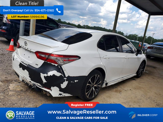 Used 2018 Toyota Camry SE FWD image 4