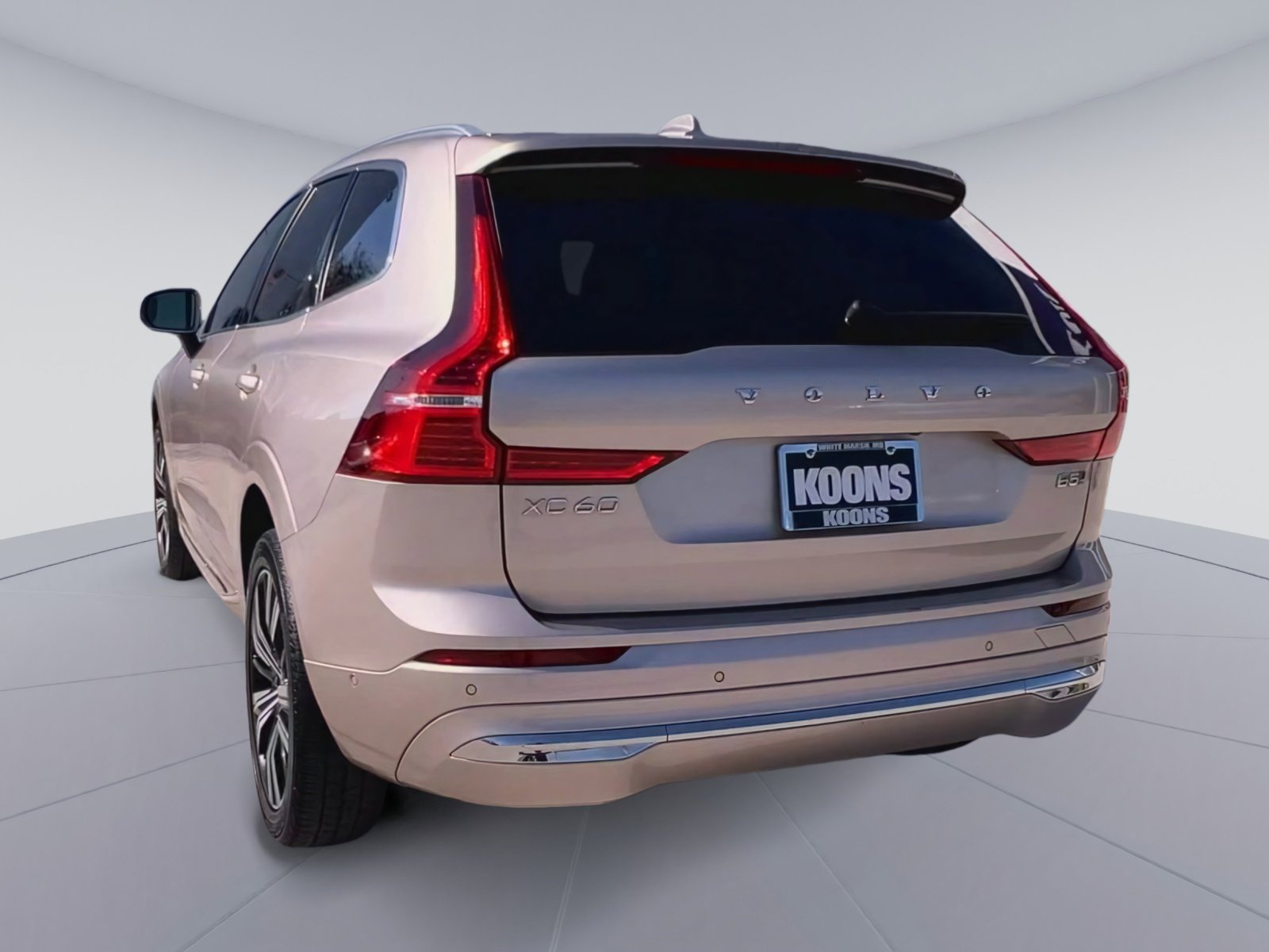 Certified 2023 Volvo XC60 B5 Ultimate w/ Climate Package AWD/4WD image 10