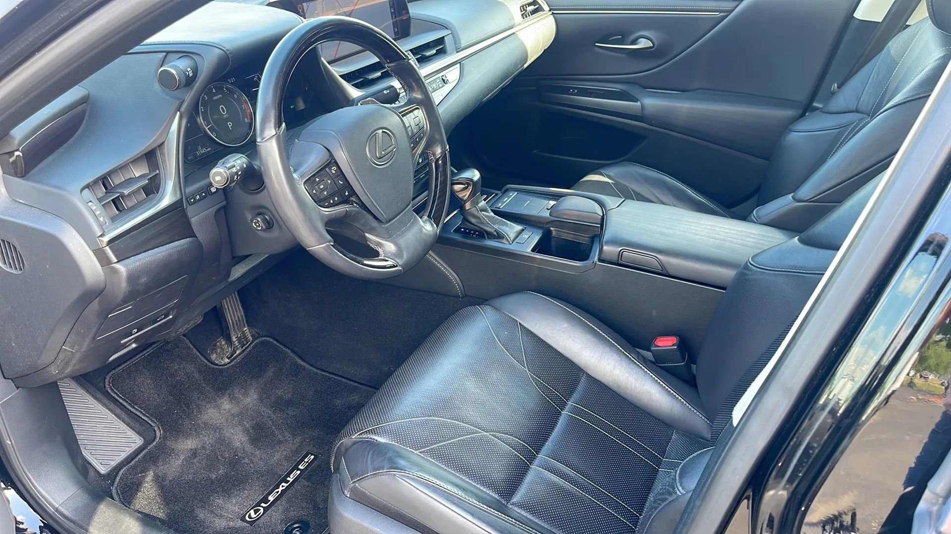 Used 2019 Lexus ES 350 w/ Accessory Package 2 FWD image 24