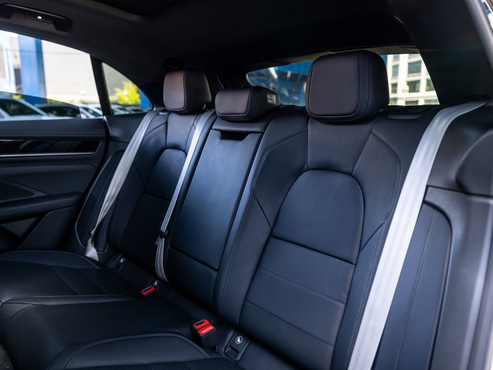 Certified 2025 Porsche Macan Electric RWD image 45