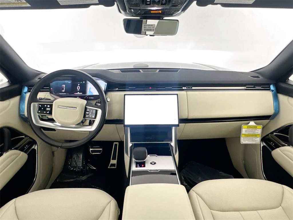 New 2025 Land Rover Range Rover Long Wheelbase SE image 22