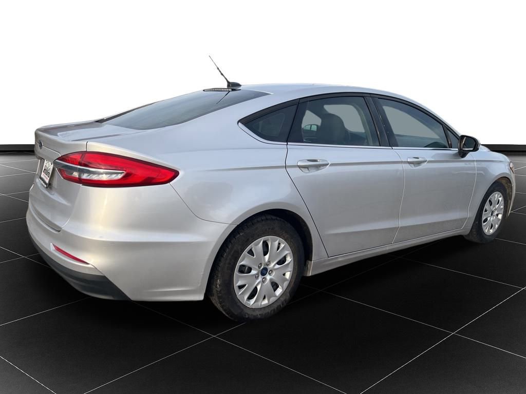 Used 2019 Ford Fusion S image 5