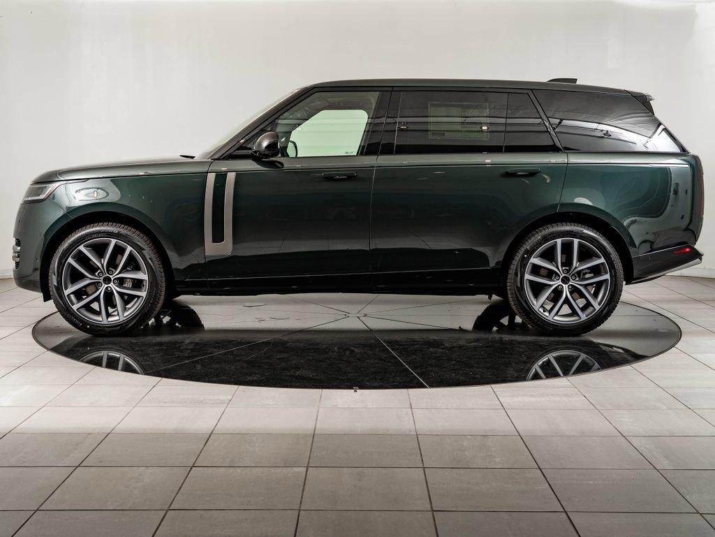 New 2026 Land Rover Range Rover Long Wheelbase SE AWD/4WD image 5