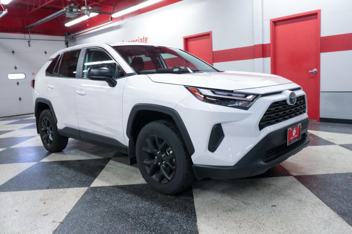 Used 2024 Toyota RAV4 LE FWD image 2
