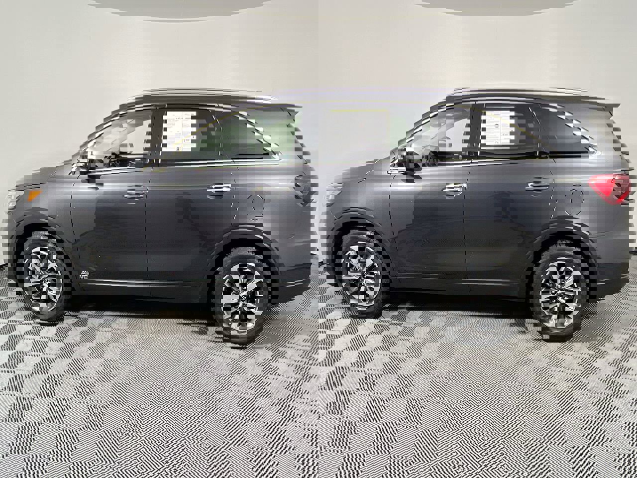 Used 2019 Kia Sorento EX w/ EX Touring Package image 8