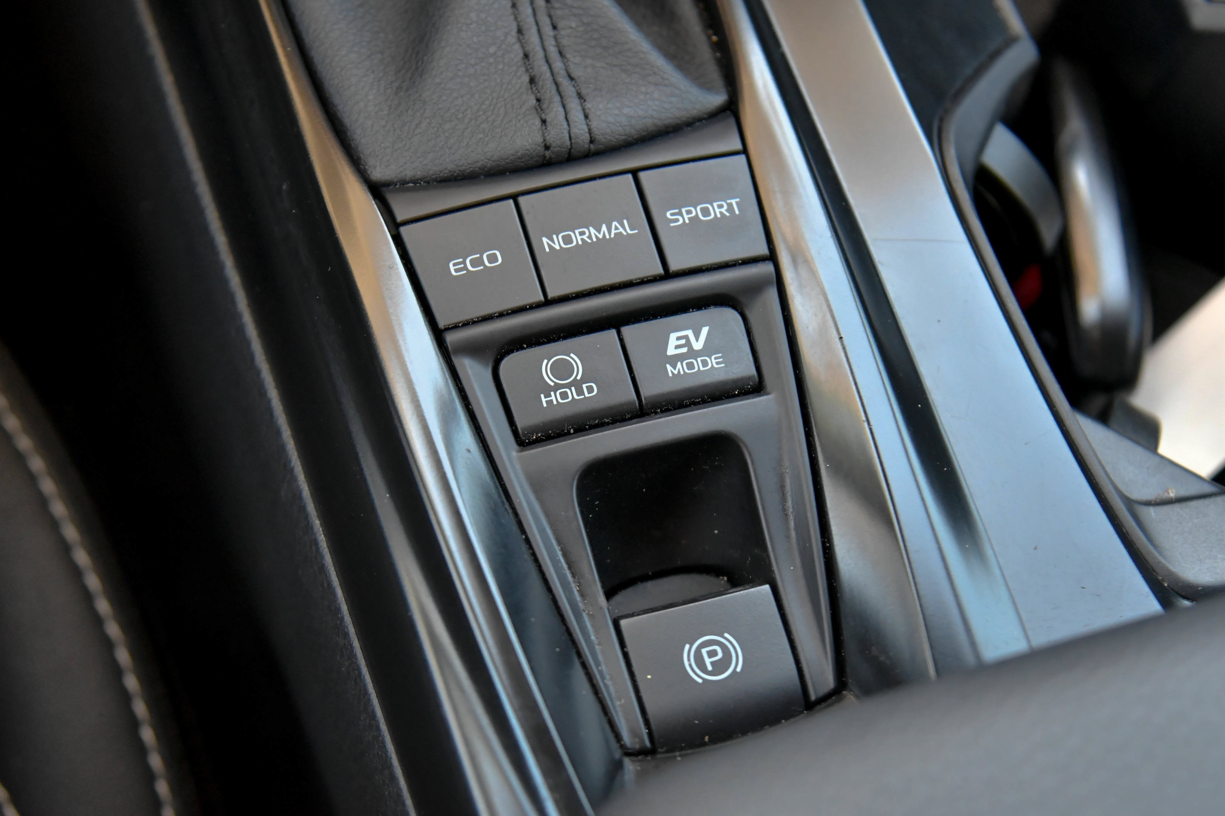 Used 2026 Toyota Camry SE FWD image 29