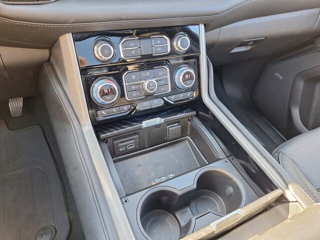 Used 2021 GMC Yukon Denali w/ Denali Ultimate Package image 17