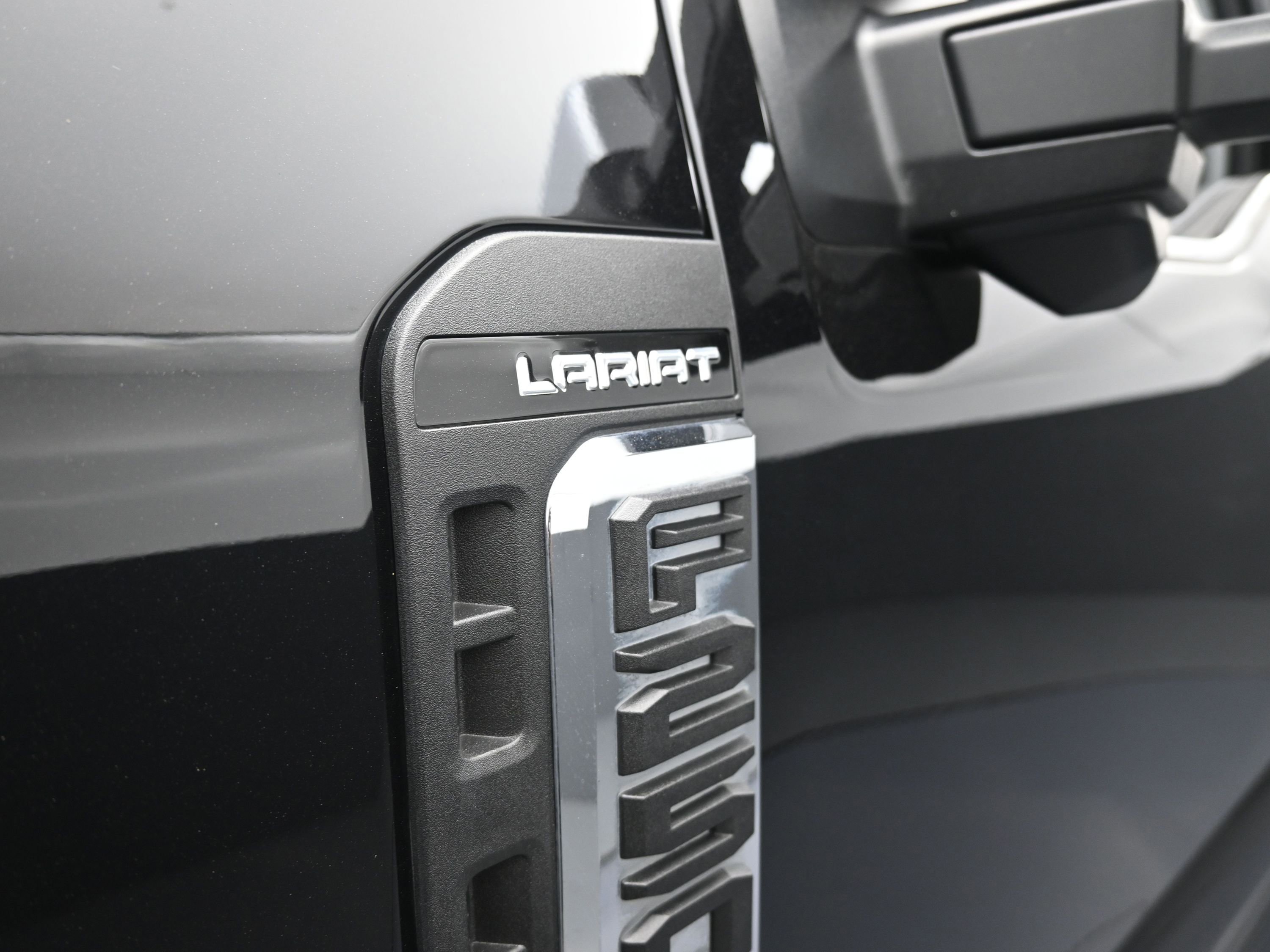 Used 2024 Ford F250 Lariat w/ Lariat Ultimate Package image 11