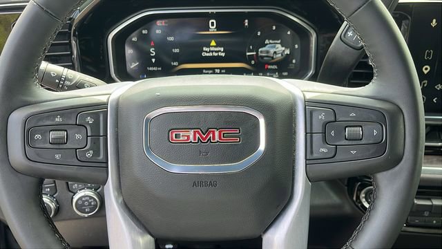 Used 2026 GMC Sierra 1500 SLT AWD/4WD image 11