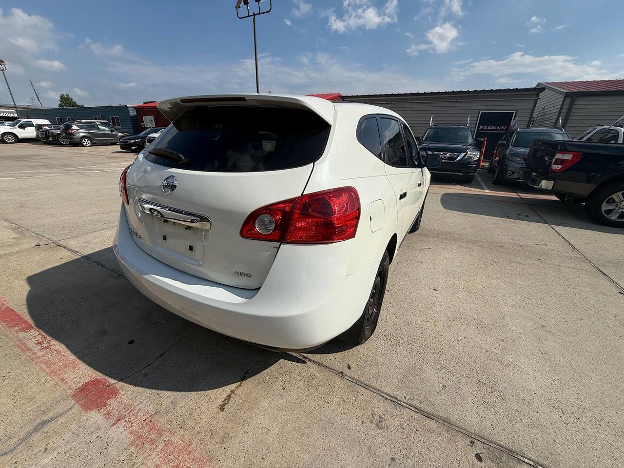 Used 2013 Nissan Rogue S image 24