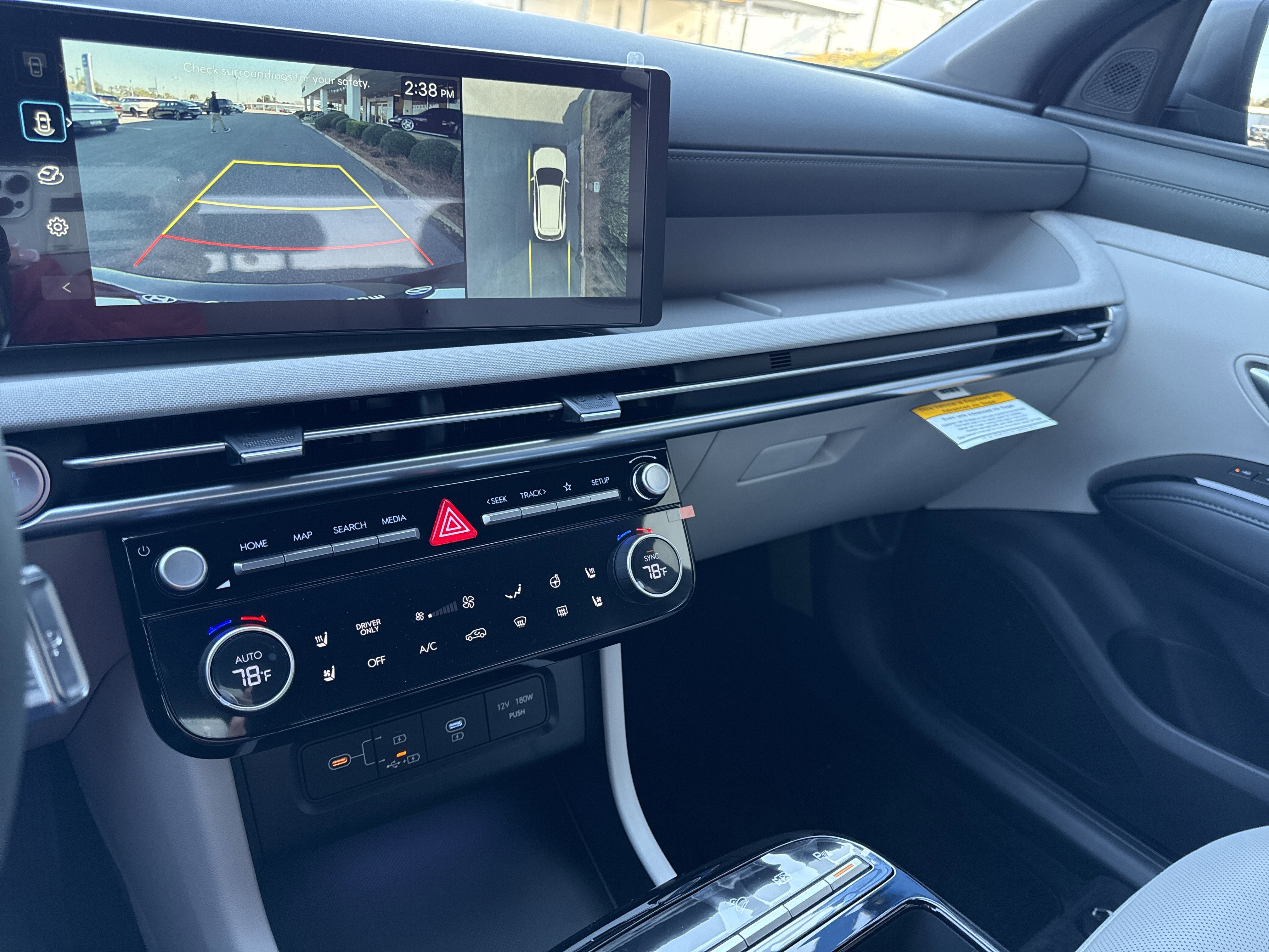 New 2026 Hyundai Tucson Limited w/ Tow & Go Package image 9