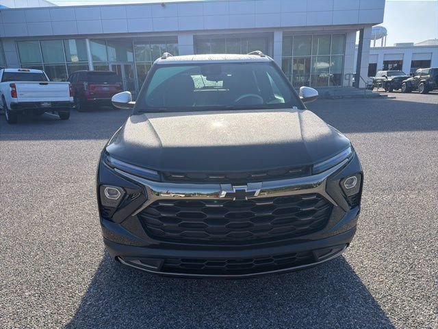 Used 2024 Chevrolet TrailBlazer ACTIV FWD image 2