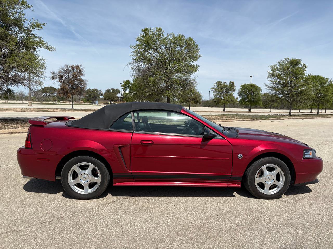 Used 2004 Ford Mustang 2dr CONVERTIBLE V6 image 63