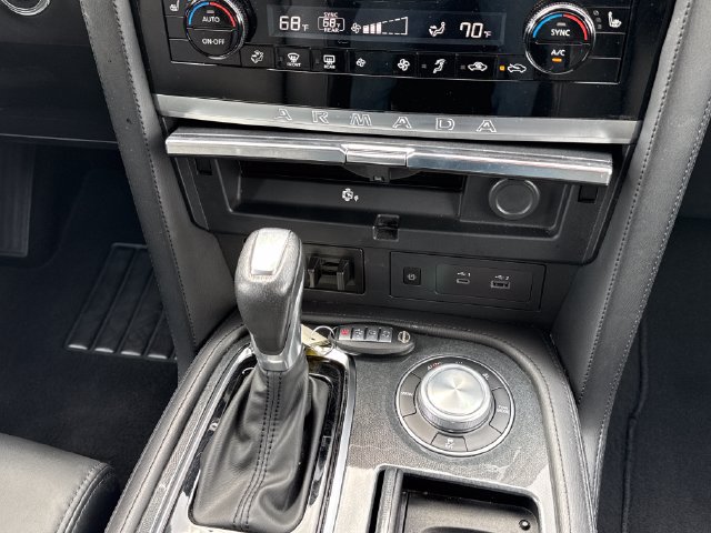 Used 2024 Nissan Armada SV AWD/4WD image 12