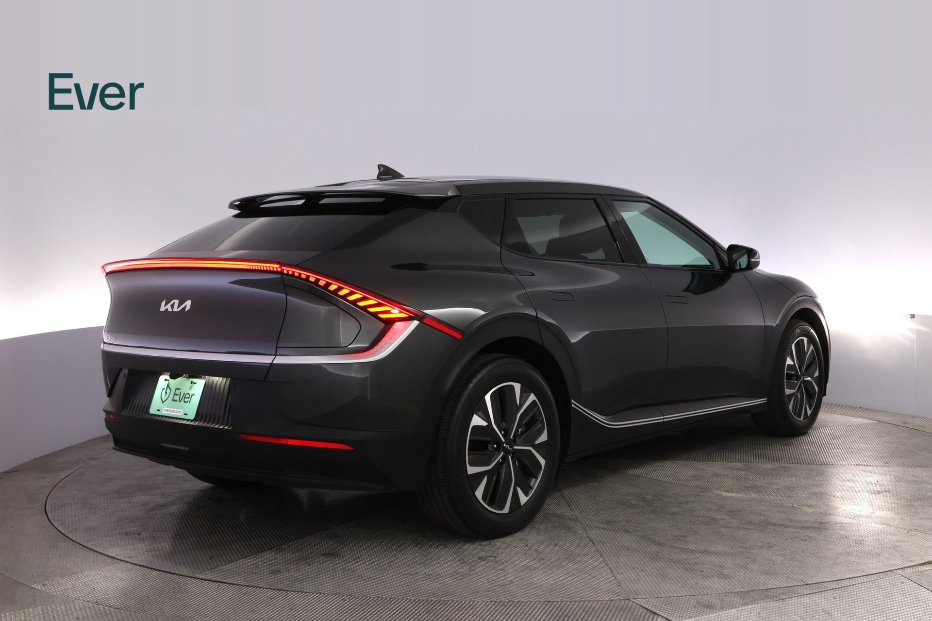 Used 2024 Kia EV6 Light RWD image 3
