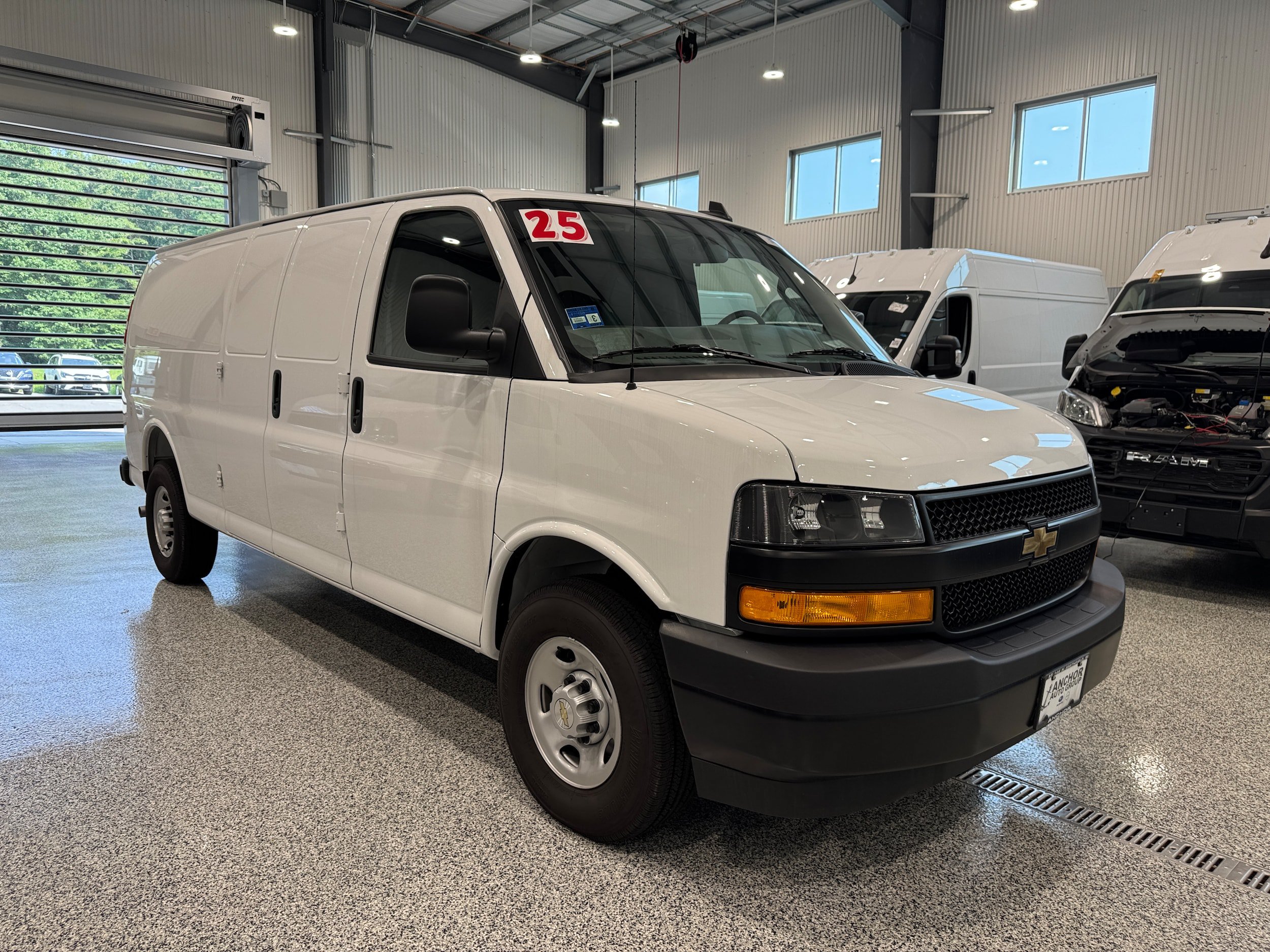 Used 2025 Chevrolet Express 3500 Extended w/ Driver Convenience Package RWD image 4