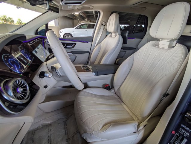 Certified 2023 Mercedes-Benz EQS 580 4MATIC SUV image 17