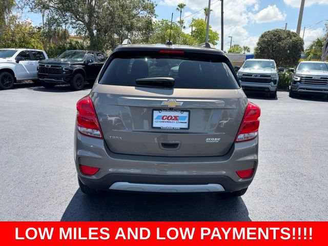 Used 2021 Chevrolet Trax LT w/ LT Convenience Package FWD image 5