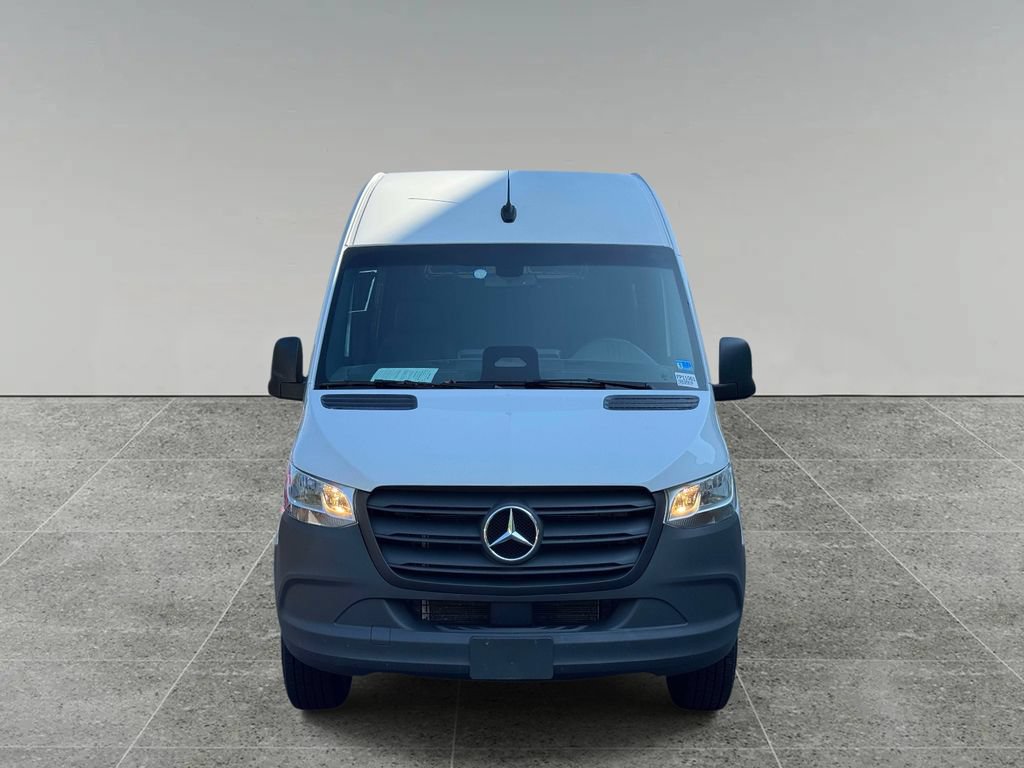 Used 2025 Mercedes-Benz Sprinter 2500 image 8
