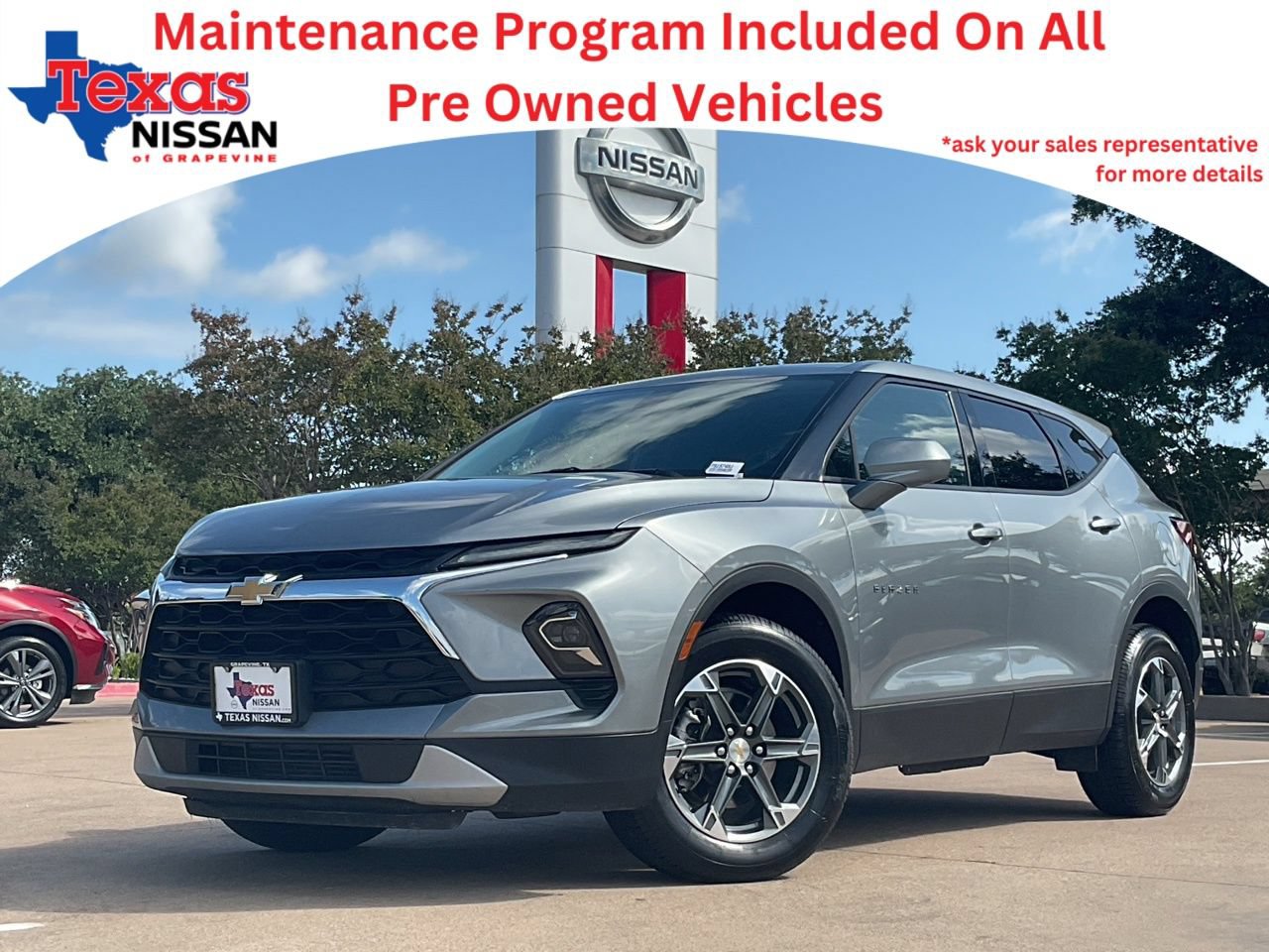 Used 2025 Chevrolet Blazer LT FWD image 1