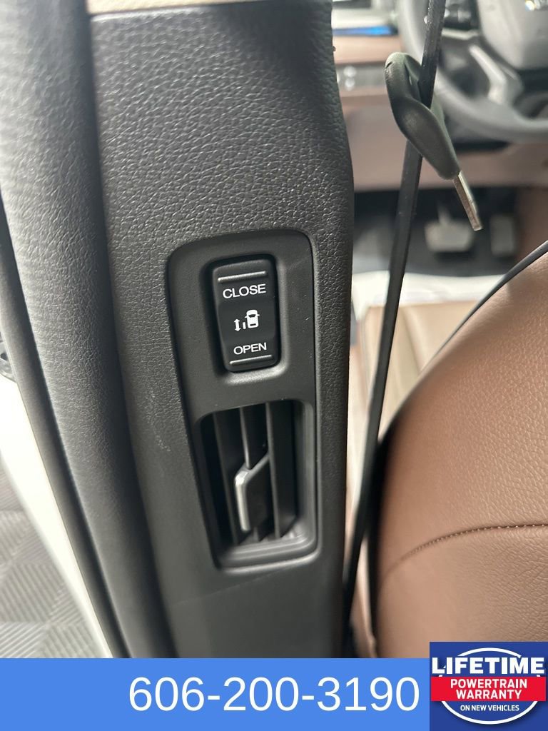 New 2026 Honda Odyssey Touring image 20