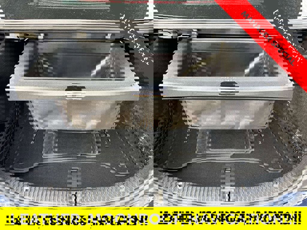 Used 2020 Mercedes-Benz C 300 4MATIC Sedan image 14