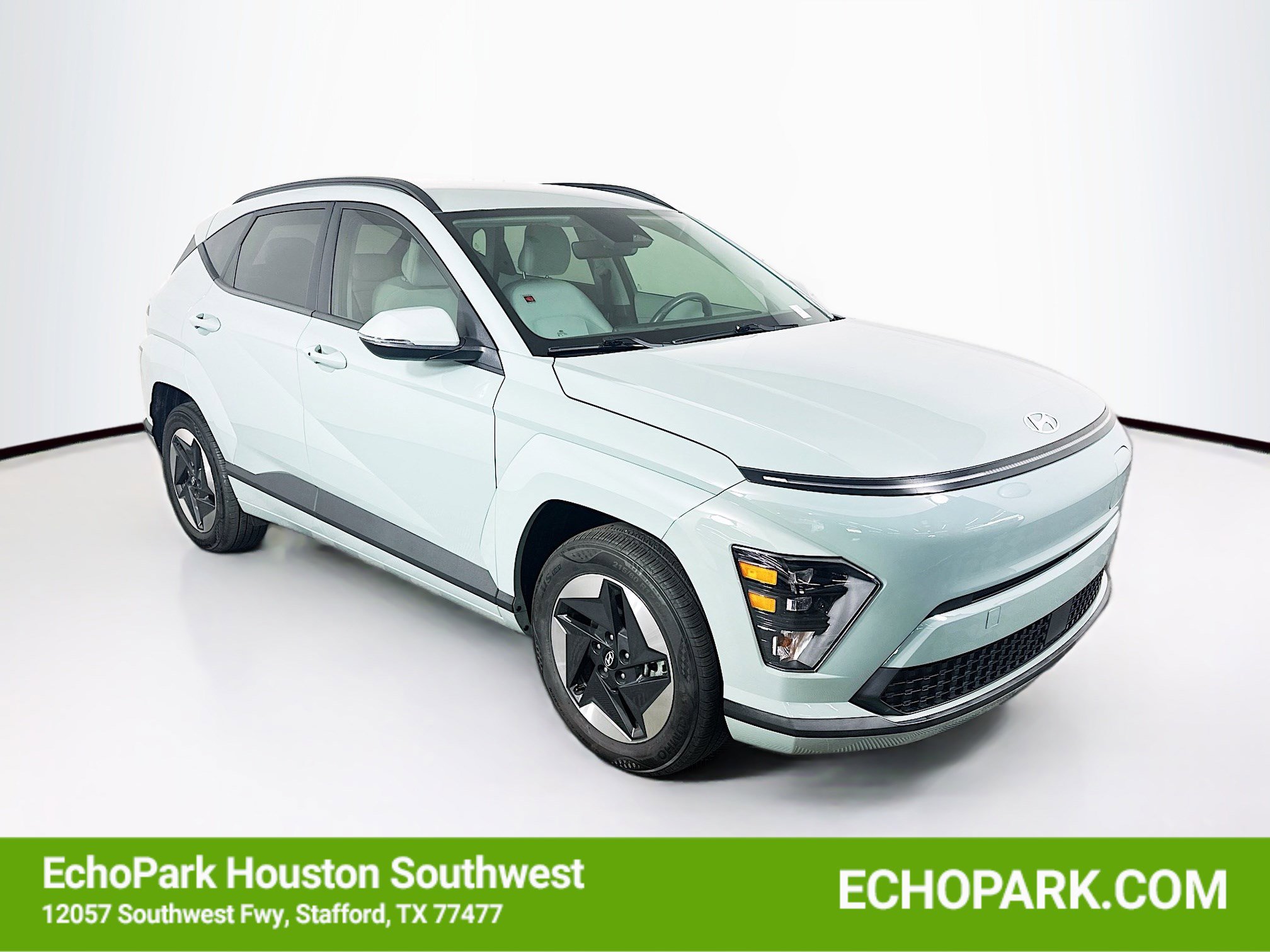 Used 2024 Hyundai Kona SEL image 1