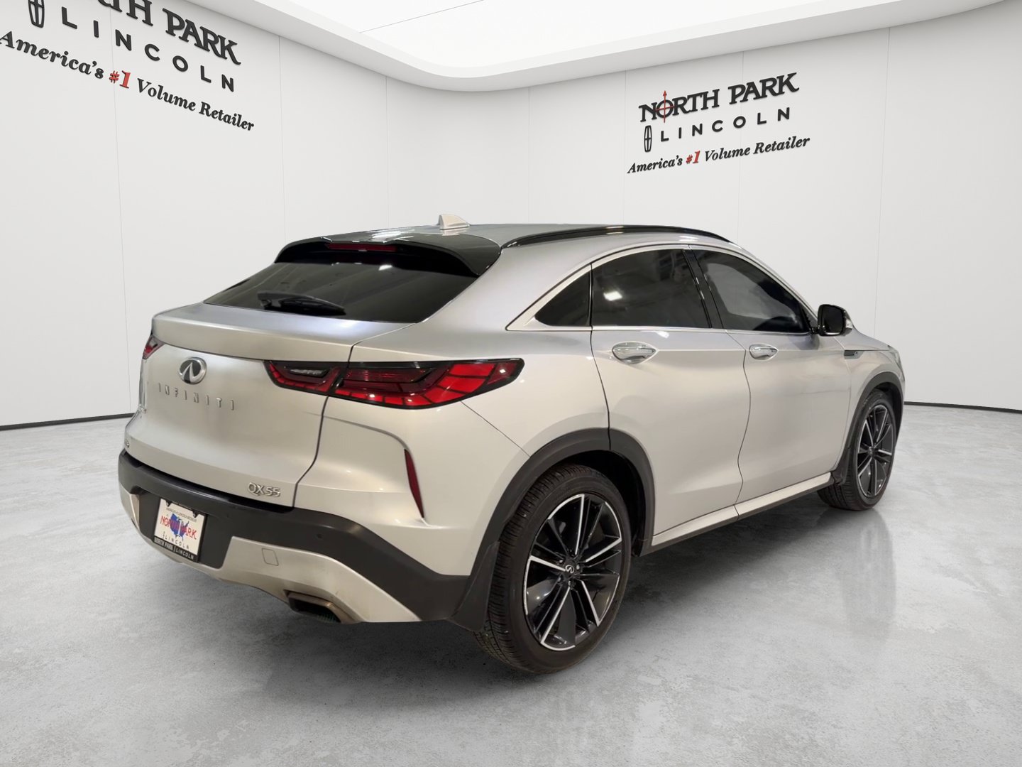 Used 2022 INFINITI QX55 Essential w/ Proassist Package AWD/4WD image 5