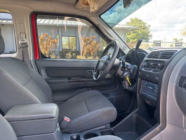 Used 2004 Nissan Frontier XE w/ (VTP) Value Truck Pkg image 11
