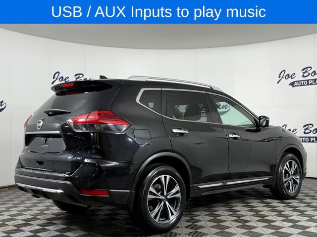 Used 2017 Nissan Rogue SL w/ SL Premium Package image 6
