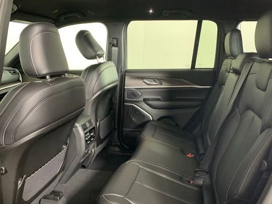 New 2026 Jeep Grand Cherokee Limited AWD/4WD image 14