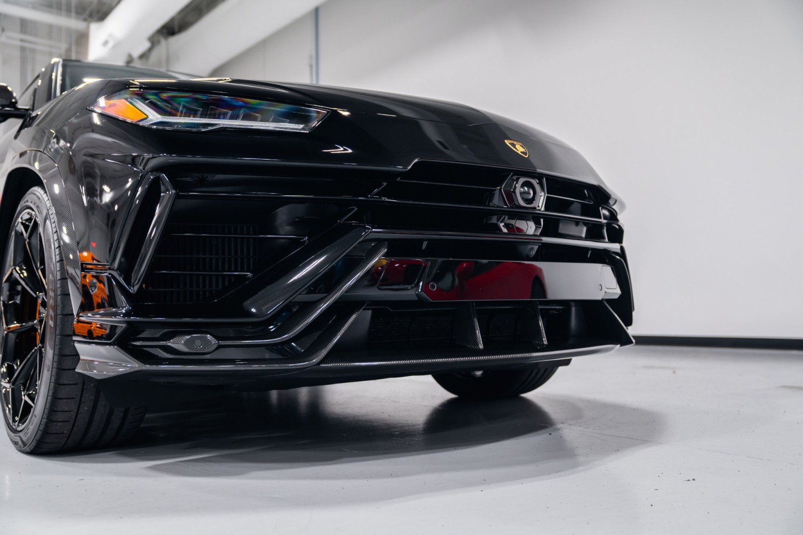 Used 2024 Lamborghini Urus Performante AWD/4WD image 35
