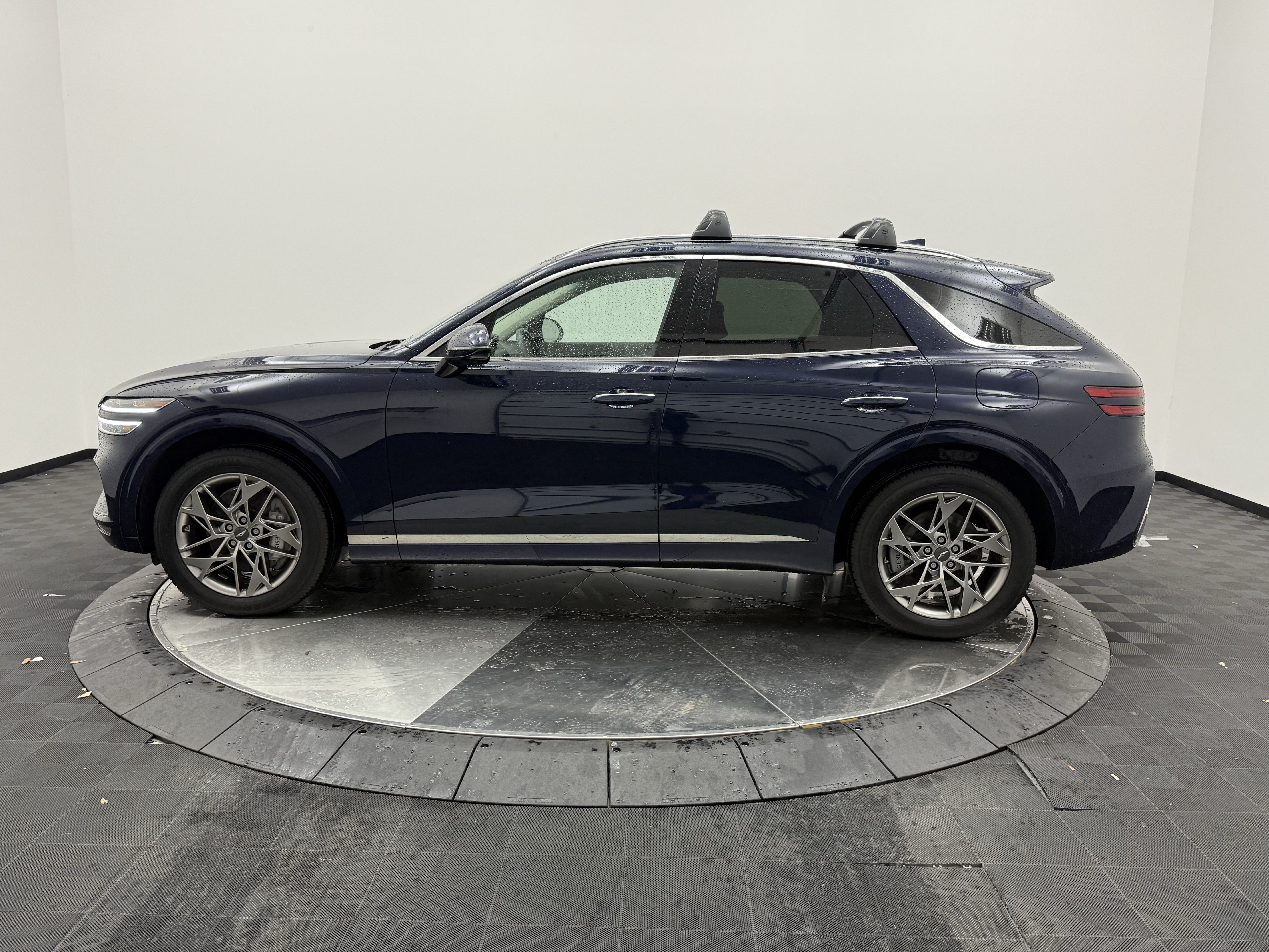 Used 2024 Genesis GV70 2.5T w/ Select Package AWD/4WD image 6