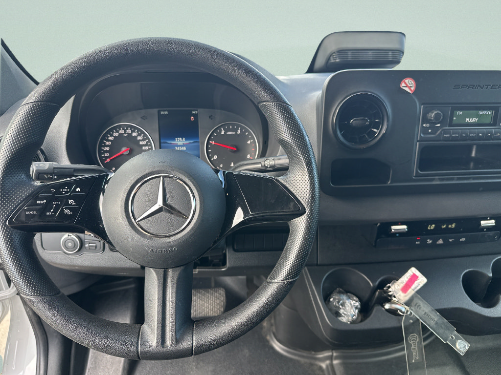 Used 2025 Mercedes-Benz Sprinter 2500 image 20