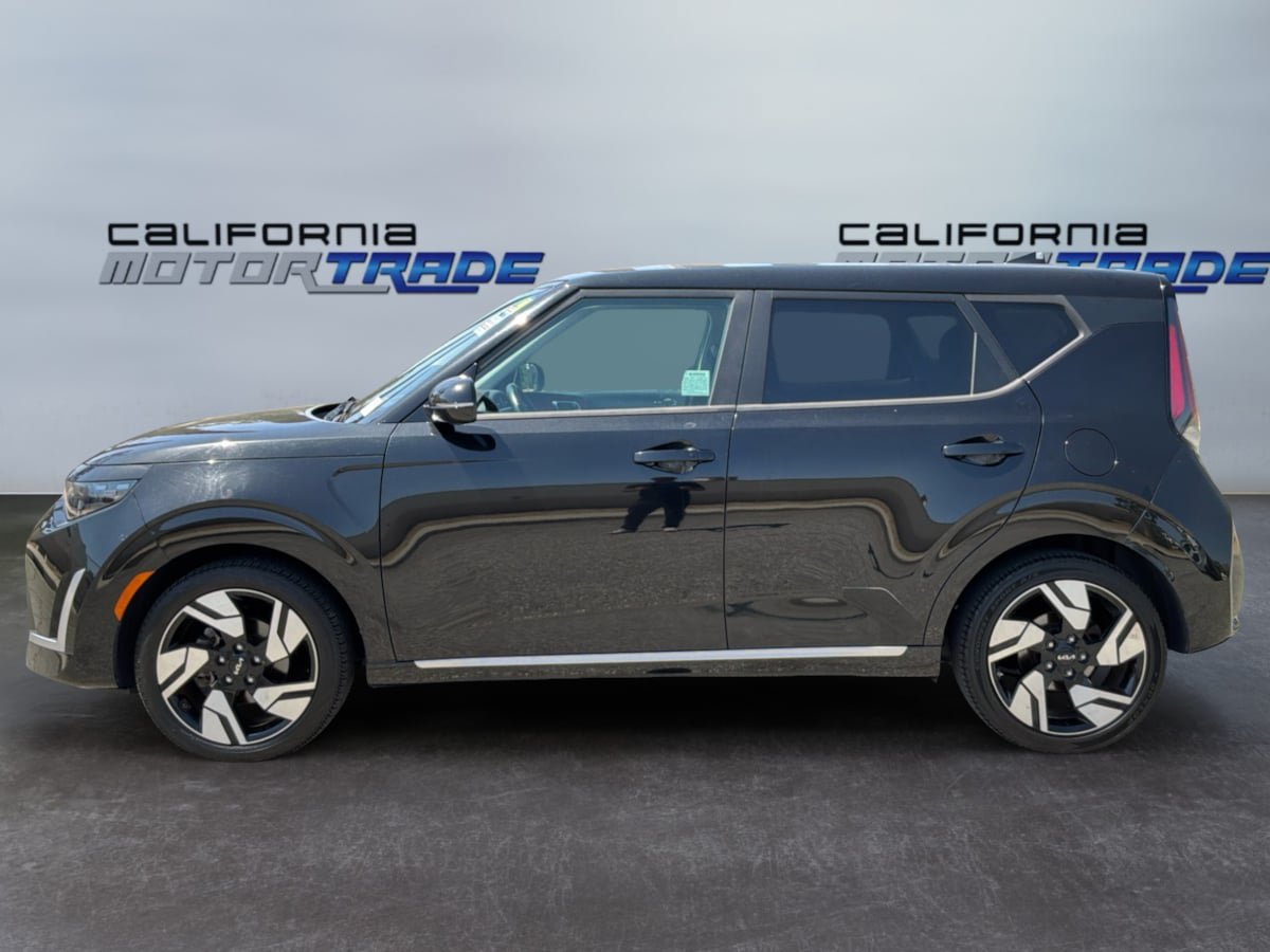 Used 2023 Kia Soul GT-Line FWD image 8