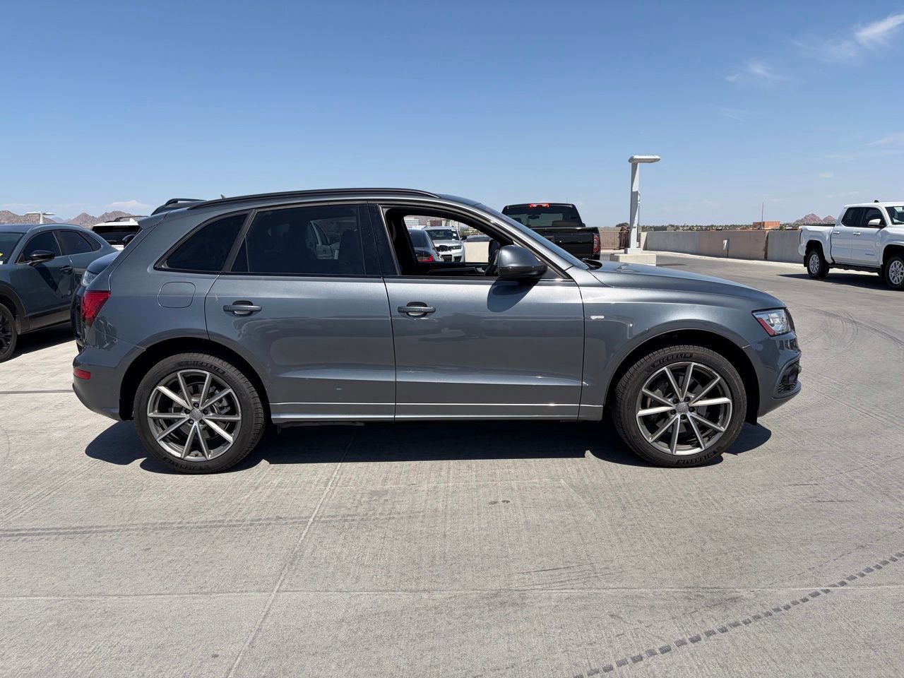 Used 2015 Audi Q5 TDI Prestige w/ Prestige Package AWD/4WD image 2