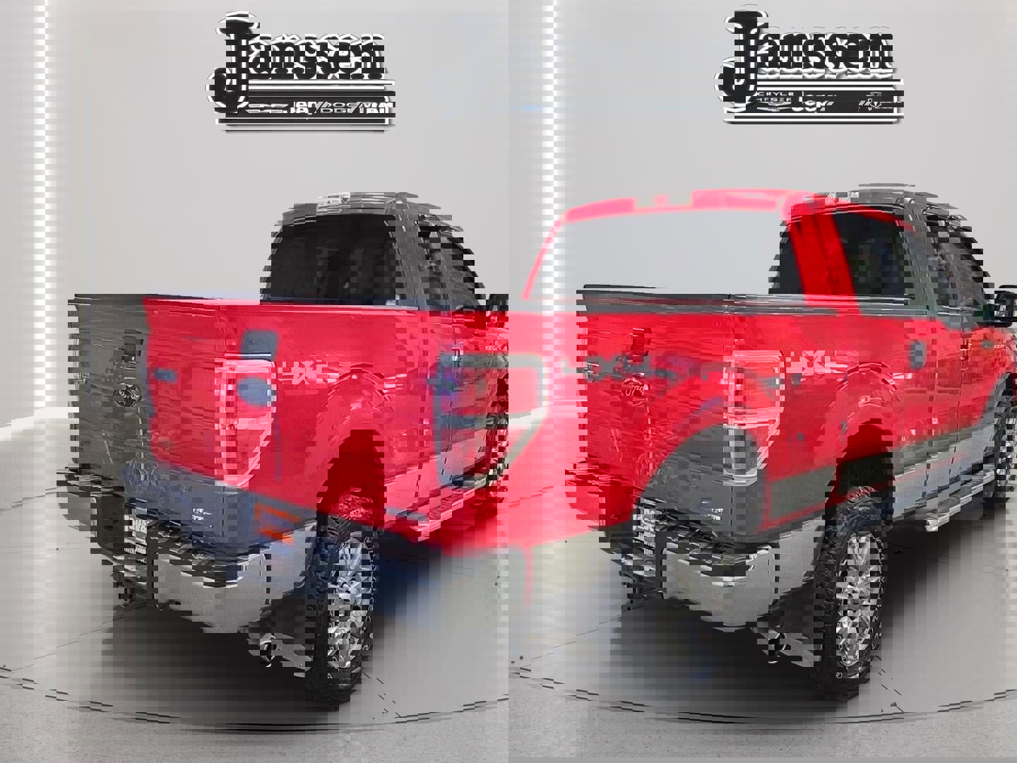 Used 2014 Ford F150 XLT w/ XLT Chrome Package image 5