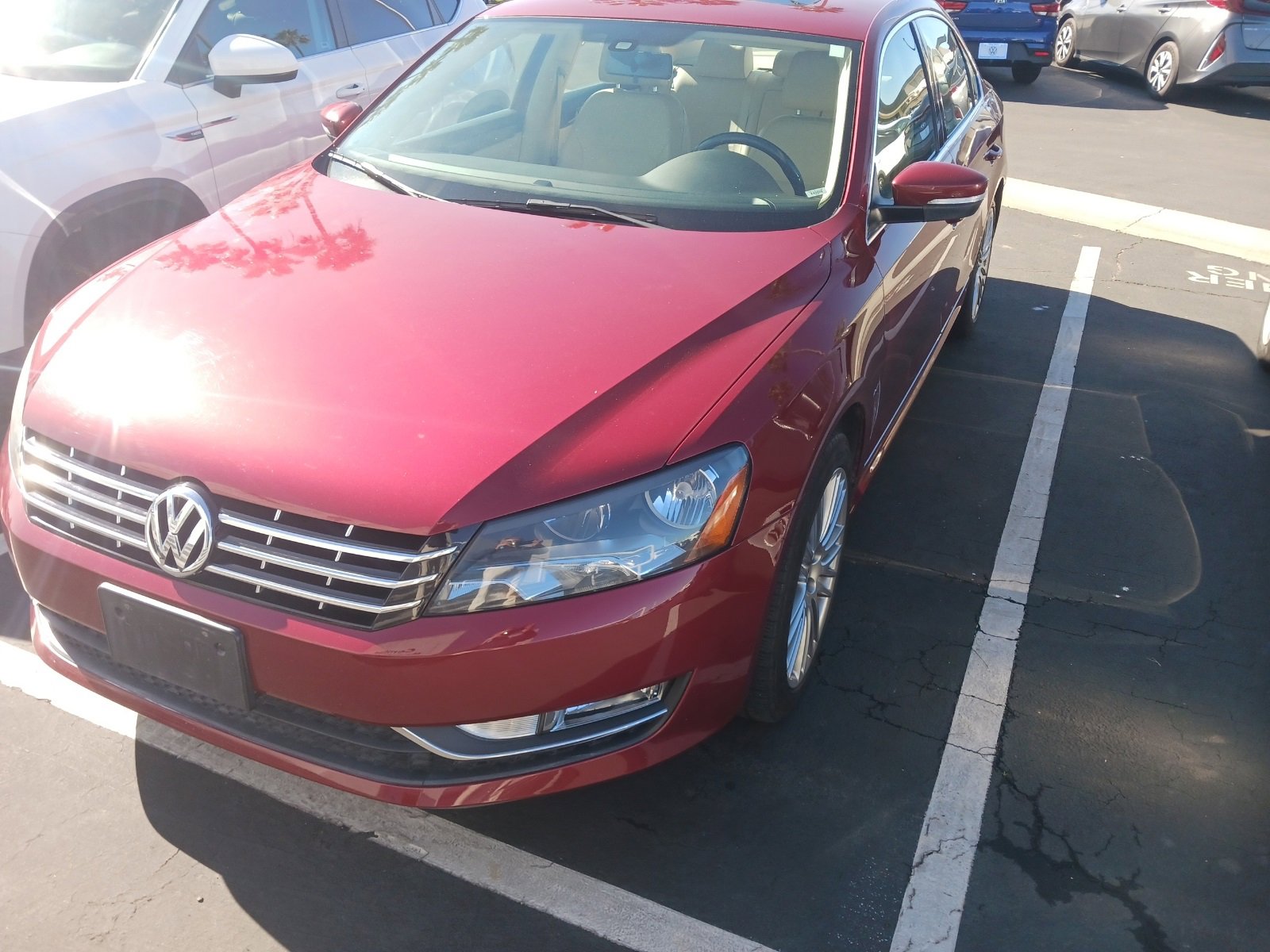 Used 2015 Volkswagen Passat TDI SE image 1