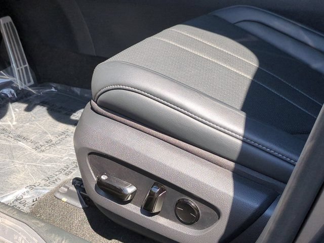 Used 2023 Lexus RX 350 F Sport w/ Accessory Package (Z1) AWD/4WD image 12