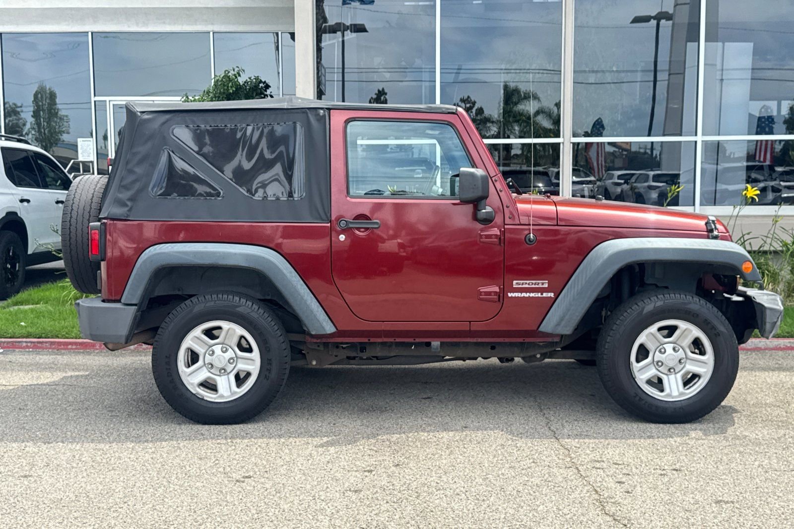 Used 2010 Jeep Wrangler Sport image 4