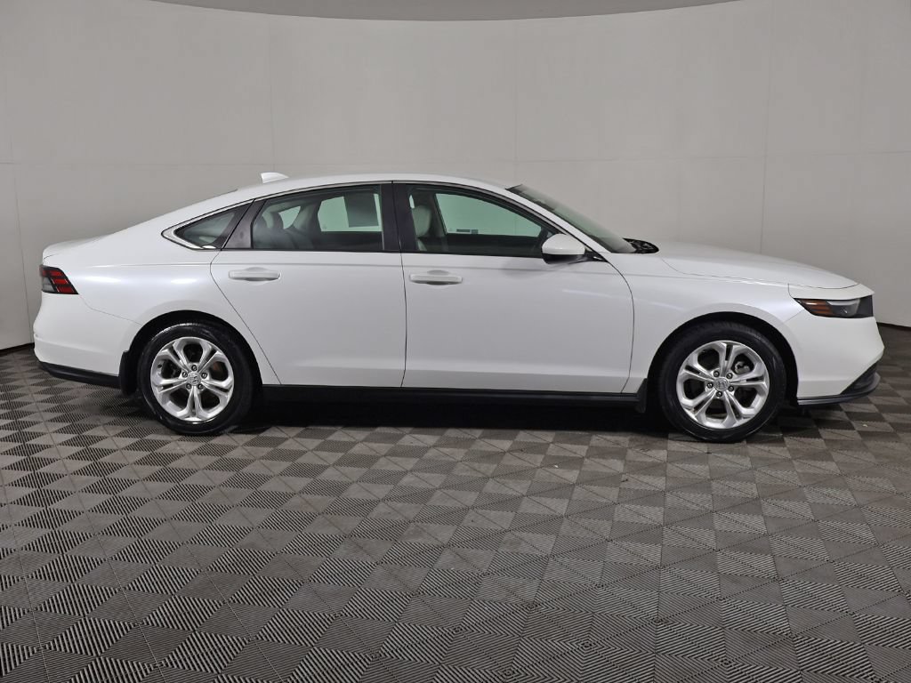 Used 2023 Honda Accord LX image 15