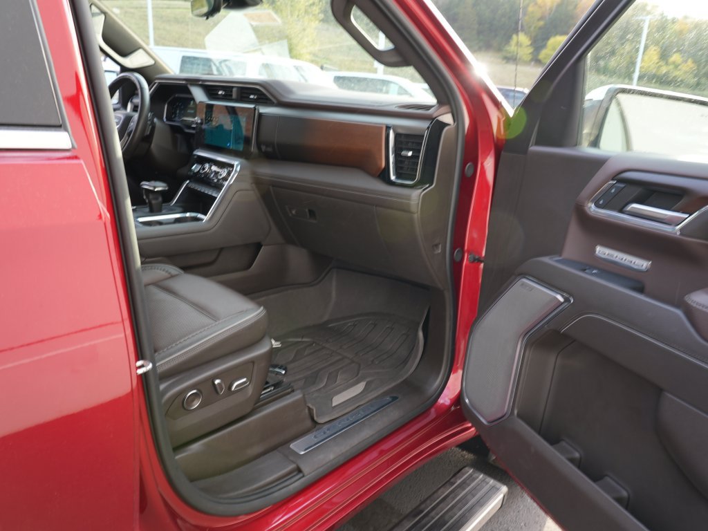 Certified 2024 GMC Sierra 1500 Denali AWD/4WD image 32