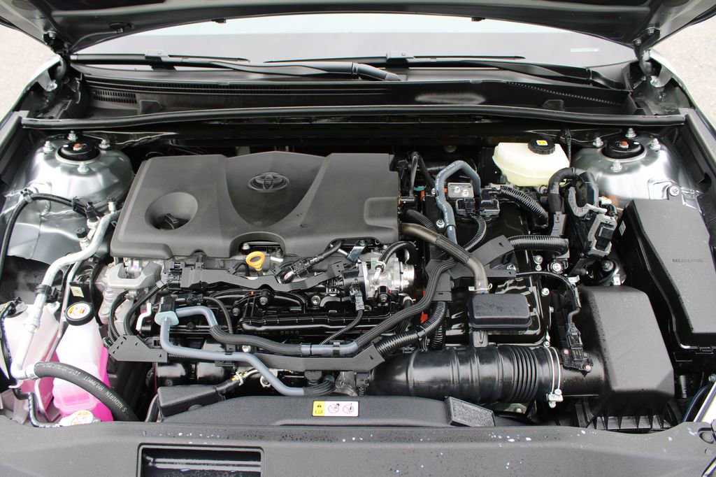 Used 2026 Toyota Camry XLE AWD/4WD image 32