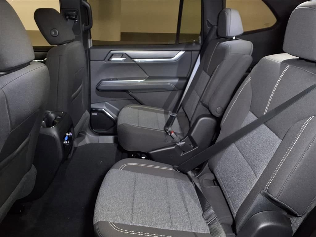 New 2026 GMC Acadia Elevation image 13