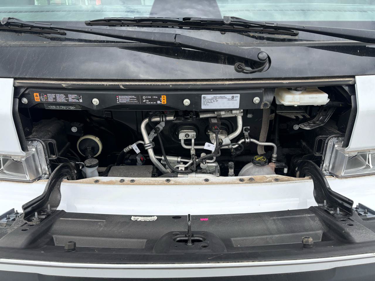 Used 2024 Chevrolet Brightdrop 600 w/ Commercial Equipment Package AWD/4WD image 35