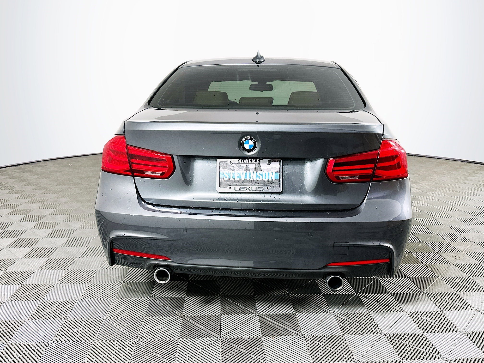 Used 2017 BMW 340i xDrive Sedan image 6