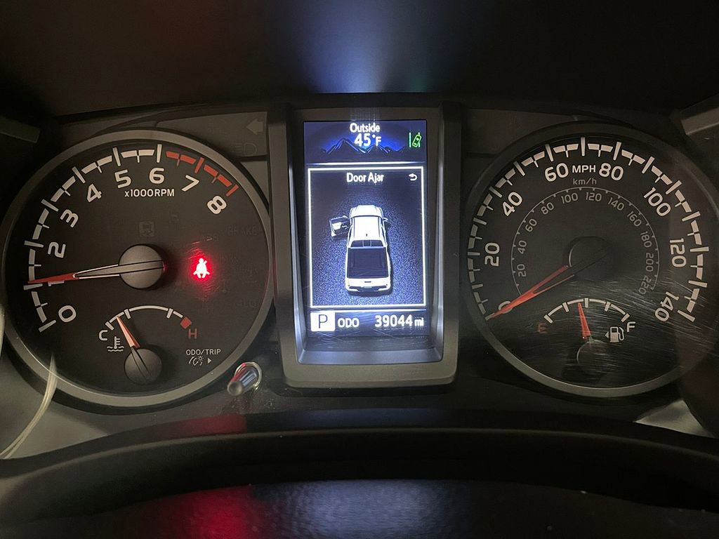 Used 2022 Toyota Tacoma SR image 31