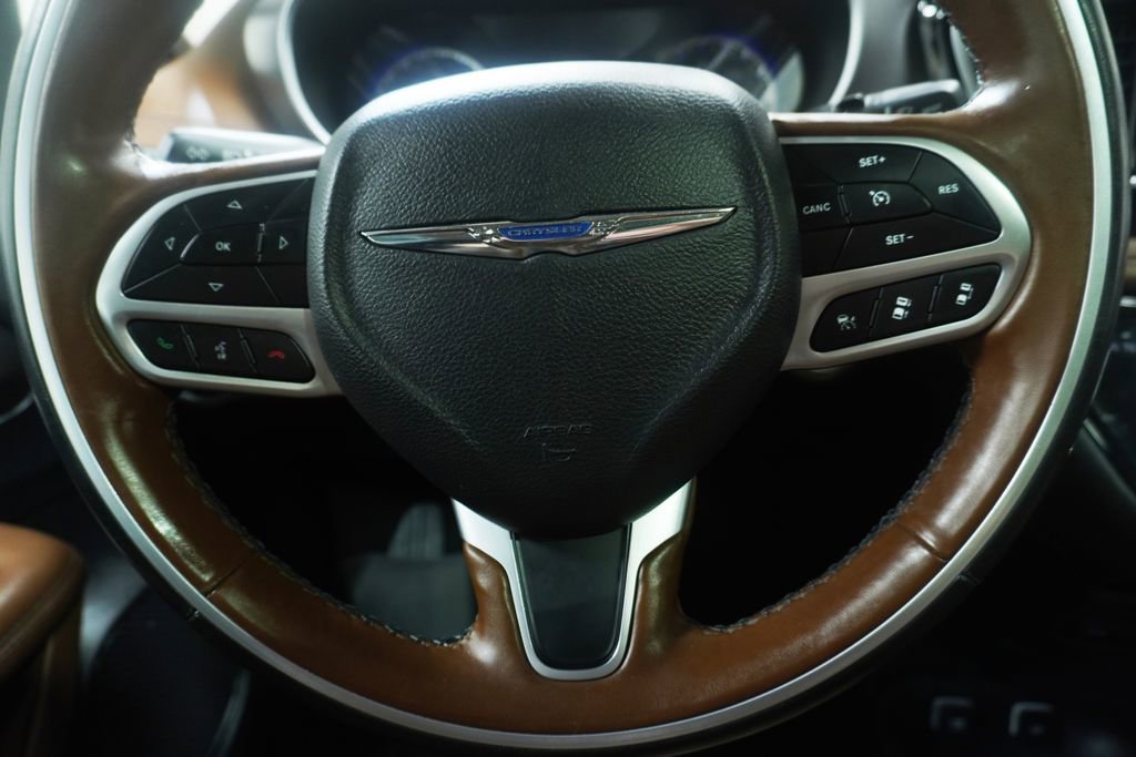 Used 2019 Chrysler Pacifica Limited w/ Tire & Wheel Group image 20